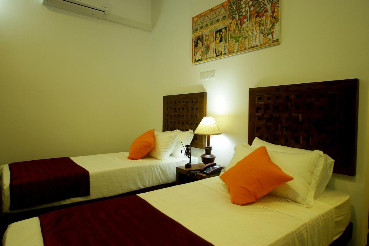 Yala Oga Reach Hotel Tissamaharama Exterior foto